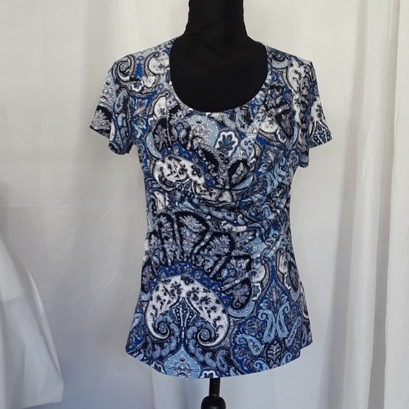 Dress Barn Tops - Blue Short Sleeve Scoop Neck Blouse Dress Barn Tops - Blue Short Sleeve Scoop Neck Blouse